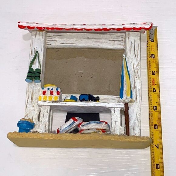 Ceramic 3D Beach Scene Photo Frame Bench Bucket Of Shells Towels Hats Lifesaver - Picture 7 of 11